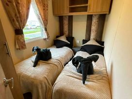 Golden Palm Resort - Holiday Accommodation 17588 - Lincolnshire - 1186364 - thumbnail photo 7