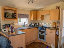 Tattershall Lakes Country Park - Holiday Accommodation 17599 - Lincolnshire - 1186366 - thumbnail photo 5