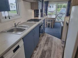Caister Holiday Park - Holiday Accommodation 17607 - Norfolk - 1186368 - thumbnail photo 5