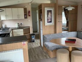 Trecco Bay - Holiday Accommodation 17616 - Somerset & Wiltshire - 1186371 - thumbnail photo 1