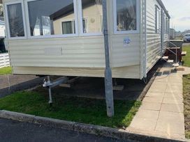 Trecco Bay - Holiday Accommodation 17616 - Somerset & Wiltshire - 1186371 - thumbnail photo 8