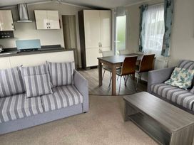 Rockley Park - Holiday Accommodation 1763 - Dorset - 1186376 - thumbnail photo 3