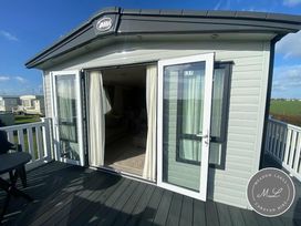 Waterside Leisure Park - Holiday Accommodation 17631 - Lincolnshire - 1186377 - thumbnail photo 2
