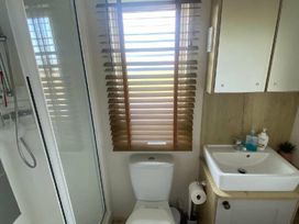 Waterside Leisure Park - Holiday Accommodation 17631 - Lincolnshire - 1186377 - thumbnail photo 10
