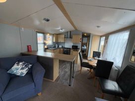 Marsh Farm Holiday Park - Holiday Accommodation 17642 - Norfolk - 1186380 - thumbnail photo 4