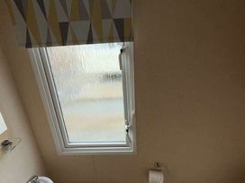 Marsh Farm Holiday Park - Holiday Accommodation 17642 - Norfolk - 1186380 - thumbnail photo 9