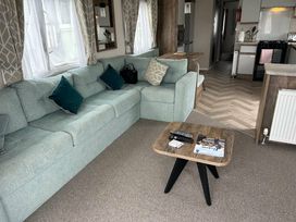 Thornwick Bay Holiday Village - Holiday Accommodation 17647 - North Yorkshire (incl. Whitby) - 1186382 - thumbnail photo 4