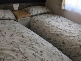 Seashore Holiday Park - Holiday Accommodation 17656 - Norfolk - 1186386 - thumbnail photo 7