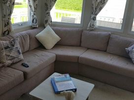 Brynowen Holiday Park - Holiday Accommodation 17658 - Mid Wales - 1186387 - thumbnail photo 5
