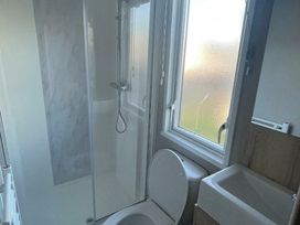 Seashore Holiday Park - Holiday Accommodation 17669 - Norfolk - 1186389 - thumbnail photo 14