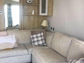 Waterside, Paignton - Holiday Accommodation 17680 - Devon - 1186394 - thumbnail photo 6