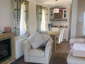 Waterside, Paignton - Holiday Accommodation 17680 - Devon - 1186394 - thumbnail photo 7