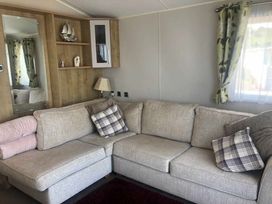 Waterside, Paignton - Holiday Accommodation 17680 - Devon - 1186394 - thumbnail photo 18