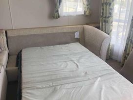 Waterside, Paignton - Holiday Accommodation 17680 - Devon - 1186394 - thumbnail photo 19