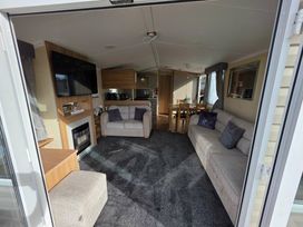 Hafan y Mor Haven - Holiday Accommodation 17704 - North Wales - 1186399 - thumbnail photo 4