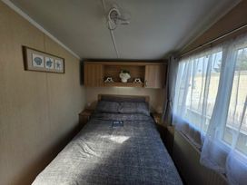 Hafan y Mor Haven - Holiday Accommodation 17704 - North Wales - 1186399 - thumbnail photo 9