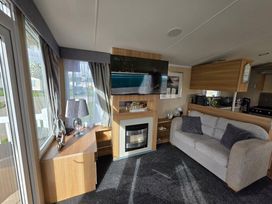 Hafan y Mor Haven - Holiday Accommodation 17704 - North Wales - 1186399 - thumbnail photo 13
