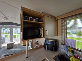 Hafan y Mor Haven - Holiday Accommodation 17704 - North Wales - 1186399 - thumbnail photo 17