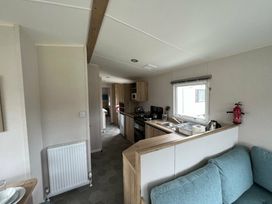 Golden Sands - Holiday Accommodation 17710 - Lincolnshire - 1186400 - thumbnail photo 5