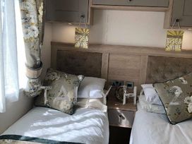 Tattershall Lakes Country Park - Holiday Accommodation 17714 - Lincolnshire - 1186402 - thumbnail photo 11