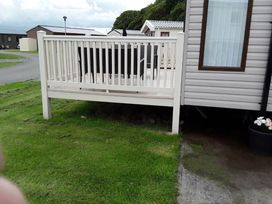 Sand Le Mere Holiday Village - Holiday Accommodation 17715 - North Yorkshire (incl. Whitby) - 1186403 - thumbnail photo 2