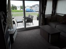 Sand Le Mere Holiday Village - Holiday Accommodation 17715 - North Yorkshire (incl. Whitby) - 1186403 - thumbnail photo 3
