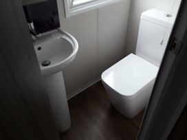 Sand Le Mere Holiday Village - Holiday Accommodation 17715 - North Yorkshire (incl. Whitby) - 1186403 - thumbnail photo 12