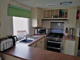 Greenacres Holiday Park - Holiday Accommodation 17726 - North Wales - 1186406 - thumbnail photo 2