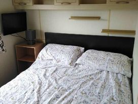Greenacres Holiday Park - Holiday Accommodation 17726 - North Wales - 1186406 - thumbnail photo 4