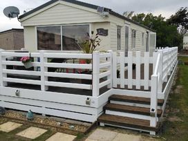 Greenacres Holiday Park - Holiday Accommodation 17726 - North Wales - 1186406 - thumbnail photo 7