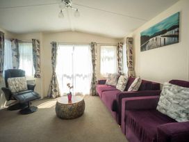Waterside Bowleaze Cove Holiday Park - Holiday Accommodation 17732 - Dorset - 1186407 - thumbnail photo 2