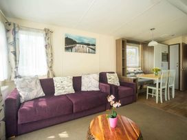 Waterside Bowleaze Cove Holiday Park - Holiday Accommodation 17732 - Dorset - 1186407 - thumbnail photo 3