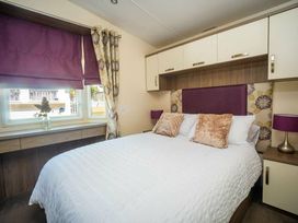 Waterside Bowleaze Cove Holiday Park - Holiday Accommodation 17732 - Dorset - 1186407 - thumbnail photo 7