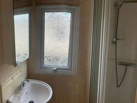 Marsh Farm Holiday Park - Holiday Accommodation 17735 - Norfolk - 1186408 - thumbnail photo 6