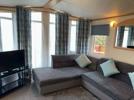 Marsh Farm Holiday Park - Holiday Accommodation 17736 - Norfolk - 1186409 - thumbnail photo 2