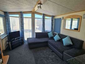 Marsh Farm Holiday Park - Holiday Accommodation 17736 - Norfolk - 1186409 - thumbnail photo 3