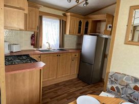 Marsh Farm Holiday Park - Holiday Accommodation 17737 - Norfolk - 1186410 - thumbnail photo 2