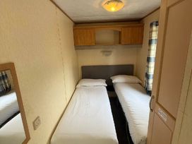 Marsh Farm Holiday Park - Holiday Accommodation 17740 - Norfolk - 1186412 - thumbnail photo 7