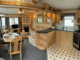 Marsh Farm Holiday Park - Holiday Accommodation 17742 - Norfolk - 1186413 - thumbnail photo 3