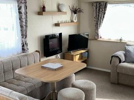 Thornwick Bay Holiday Village - Holiday Accommodation 17747 - North Yorkshire (incl. Whitby) - 1186416 - thumbnail photo 3