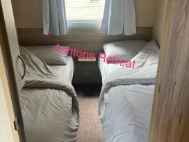 Wild Duck Holiday Park - Holiday Accommodation 17750 - Norfolk - 1186417 - thumbnail photo 5