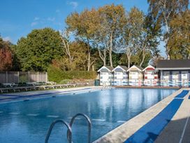 Wild Duck Holiday Park - Holiday Accommodation 17750 - Norfolk - 1186417 - thumbnail photo 9
