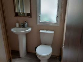 Marton Mere Holiday Village - Holiday Accommodation 17751 - Lake District - 1186418 - thumbnail photo 8