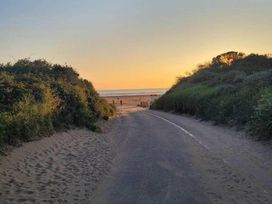 Unity Holiday Resort - Holiday Accommodation 17762 - Somerset & Wiltshire - 1186421 - thumbnail photo 8