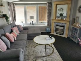 The Grange, Ingoldmells - Holiday Accommodation 17777 - Lincolnshire - 1186425 - thumbnail photo 5