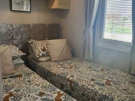 The Grange, Ingoldmells - Holiday Accommodation 17777 - Lincolnshire - 1186425 - thumbnail photo 19