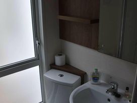 Kelling Heath Holiday Park - Holiday Accommodation 17786 - Norfolk - 1186428 - thumbnail photo 13