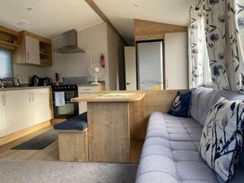 Golden Palm Resort - Holiday Accommodation 17788 - Lincolnshire - 1186429 - thumbnail photo 4