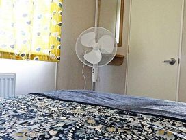Golden Palm Resort - Holiday Accommodation 17788 - Lincolnshire - 1186429 - thumbnail photo 19
