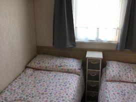 Green Farm Caravan Park - Holiday Accommodation 17809 - Norfolk - 1186435 - thumbnail photo 8